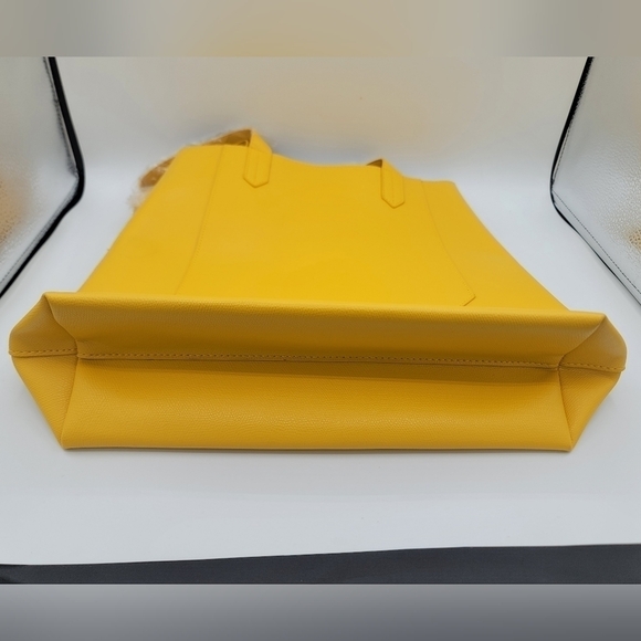 Saks Fifth Avenue Yellow PVC Tote NEW #1063 - Picture 6 of 10